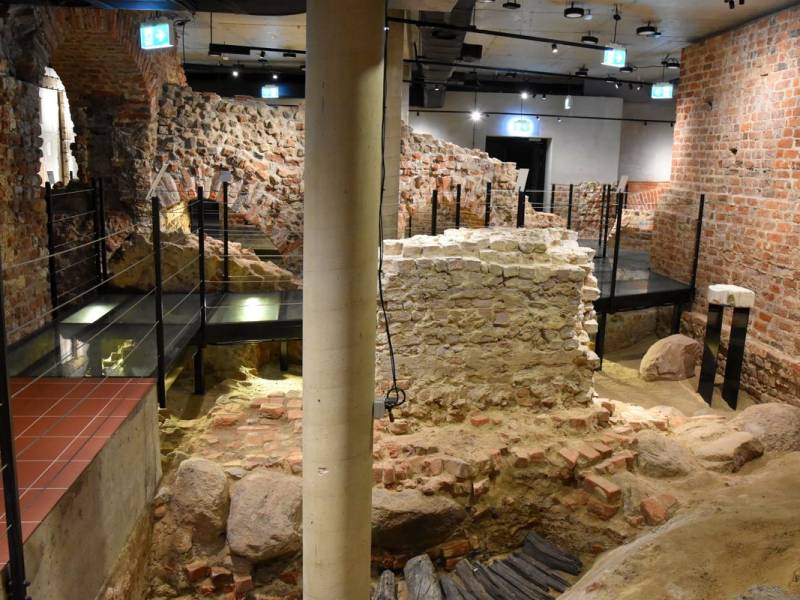 Piastowska Pieczęć – podziemia zamku książęcego na Ostrowie Tumskim